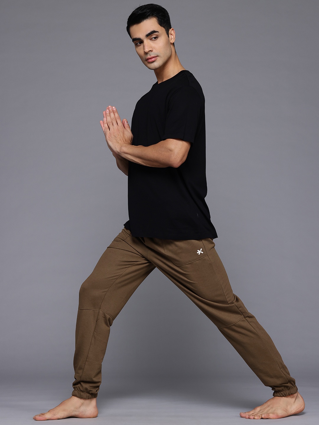 

HRX by Hrithik Roshan Men Regular Fit Yoga Joggers, Brown