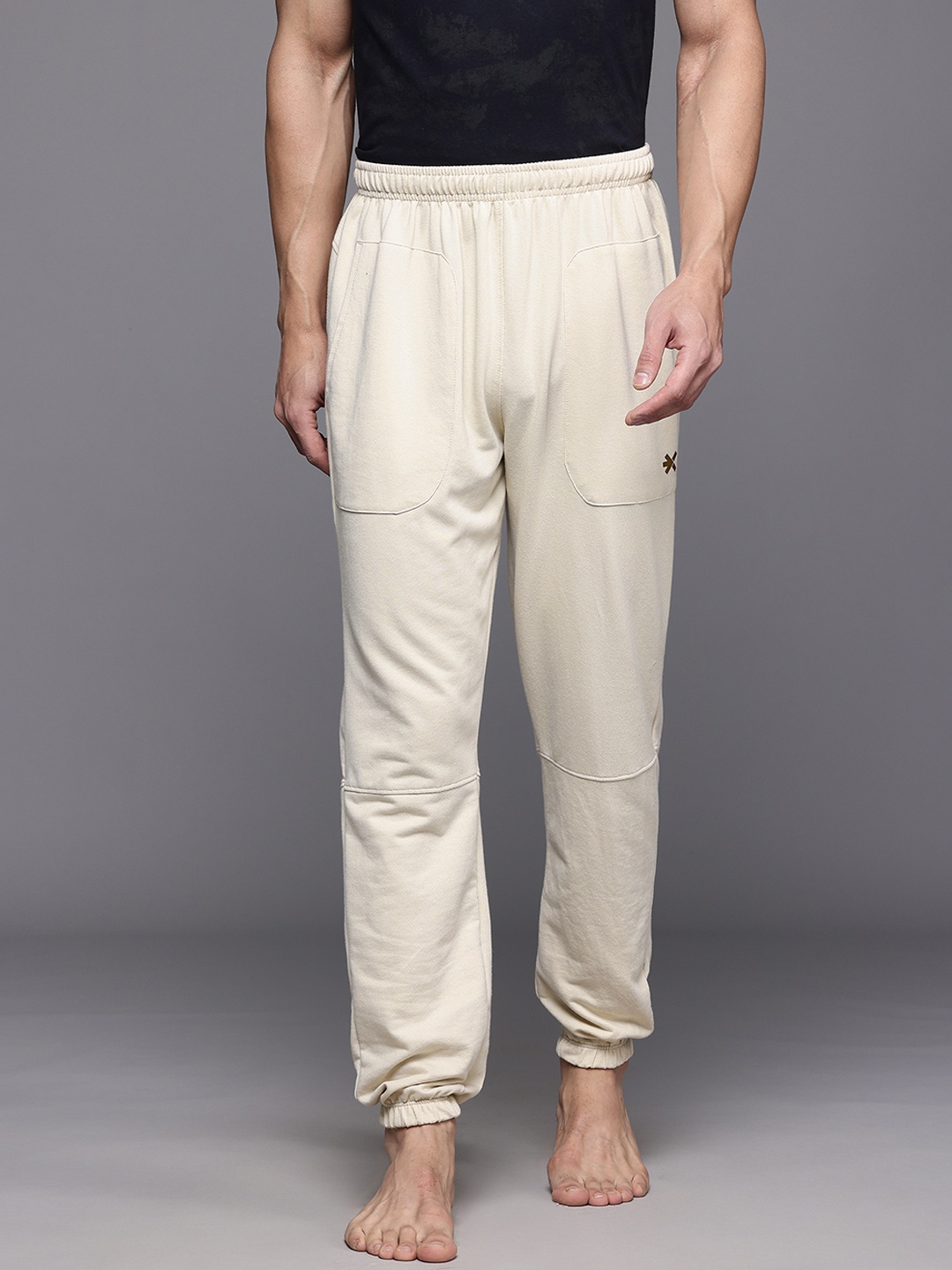 

HRX by Hrithik Roshan Men Nowness Supernature Yoga Joggers, Cream