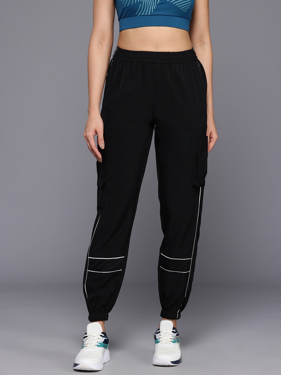 

HRX by Hrithik Roshan Women Mid-Rise Rapid-Dry Training Joggers with Mesh Panel, Black