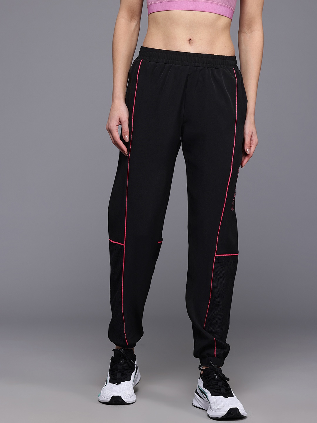 

HRX by Hrithik Roshan Women Training Joggers, Black