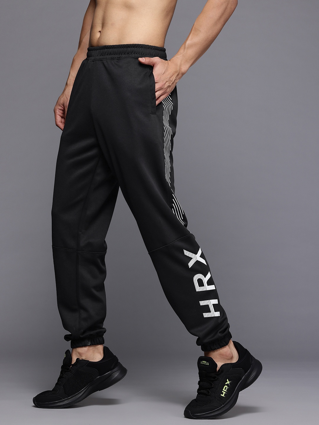 

HRX by Hrithik Roshan Men Printed Training Joggers, Black