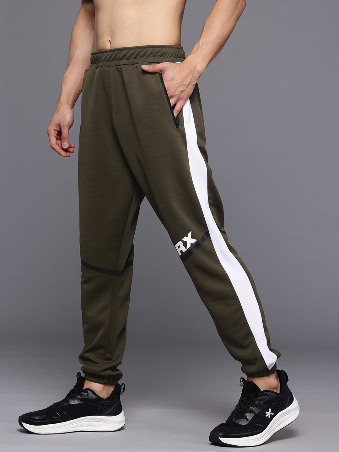 

HRX by Hrithik Roshan Men Rapid-Dry Training Joggers, Brown