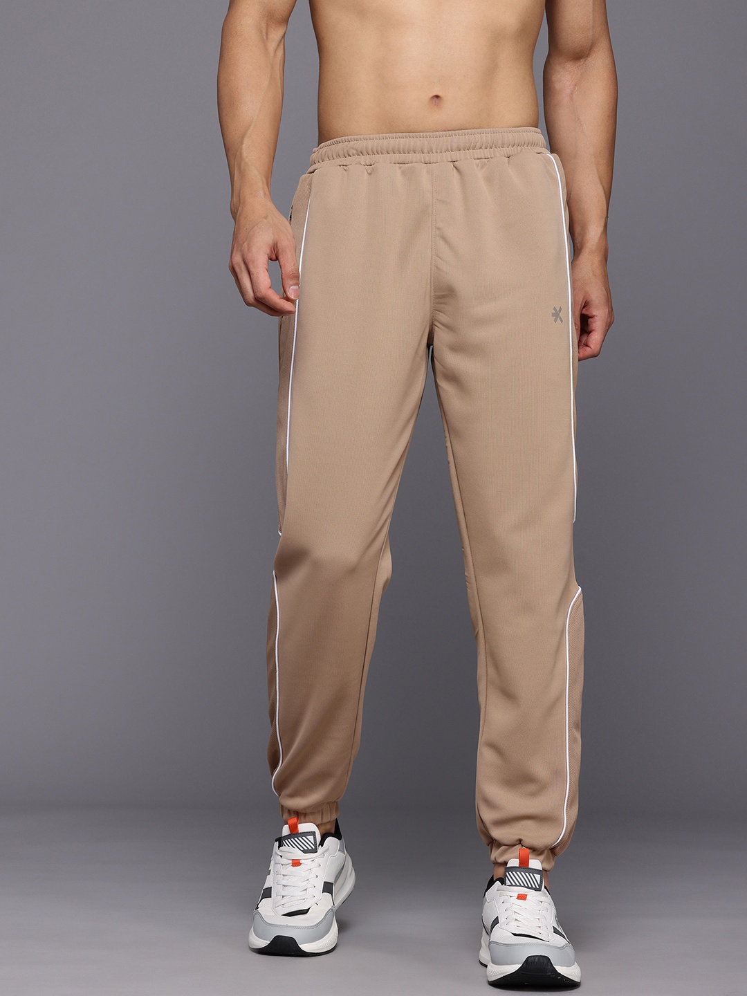 

HRX by Hrithik Roshan Men Rapid-Dry Training Joggers, Beige