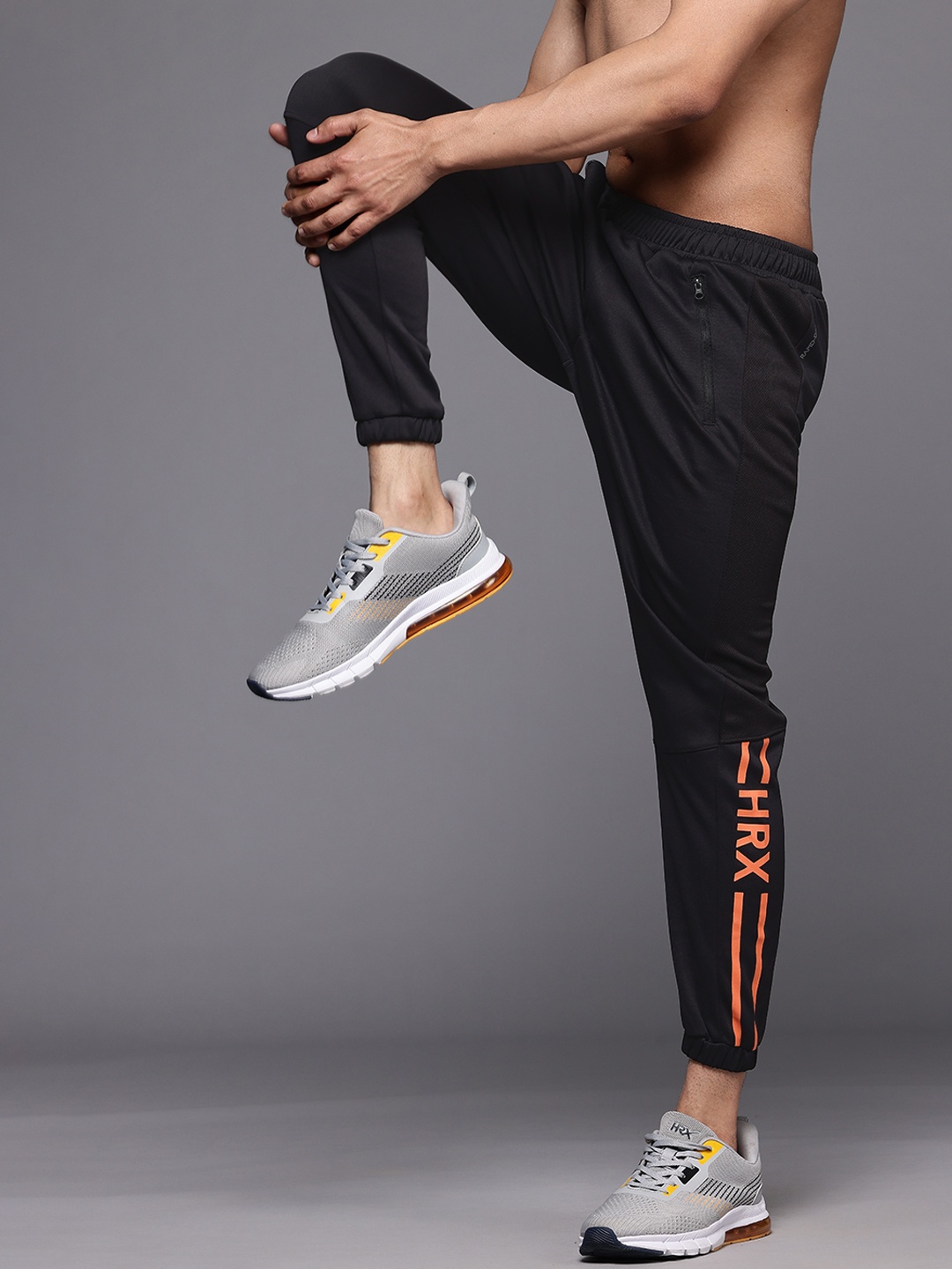 

HRX by Hrithik Roshan Men Rapid-Dry Training Joggers, Black