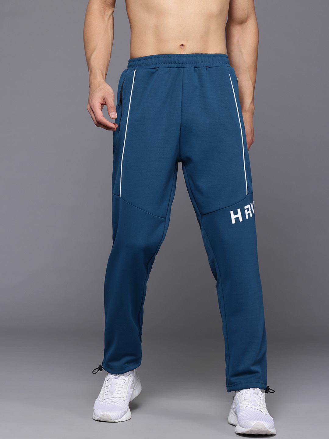 

HRX by Hrithik Roshan Men Rapid-Dry Training Track Pants with Toggle-Hem, Teal