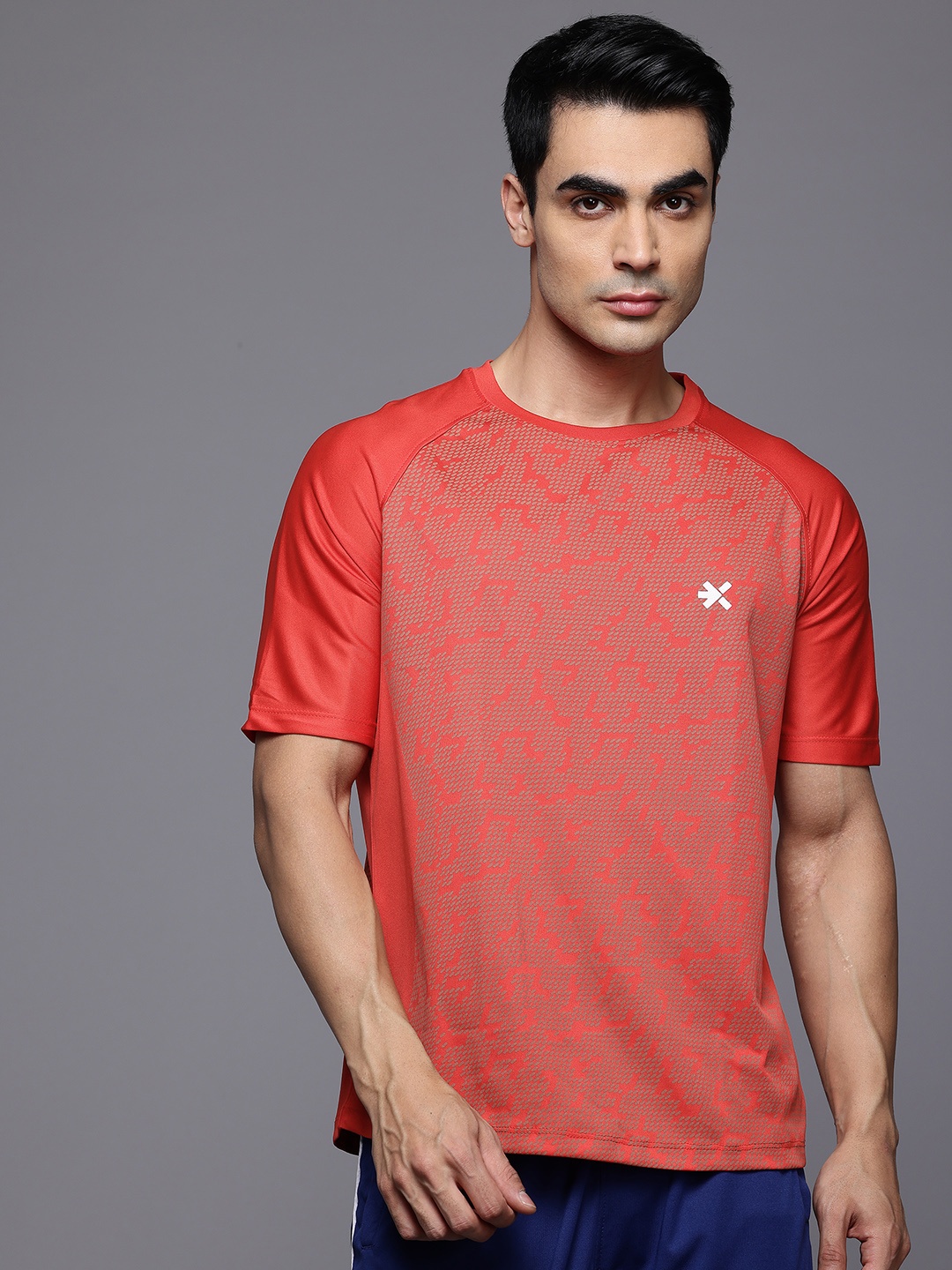 

HRX by Hrithik Roshan Geometric Self Designed Rapid-Dry Training T-shirt, Red