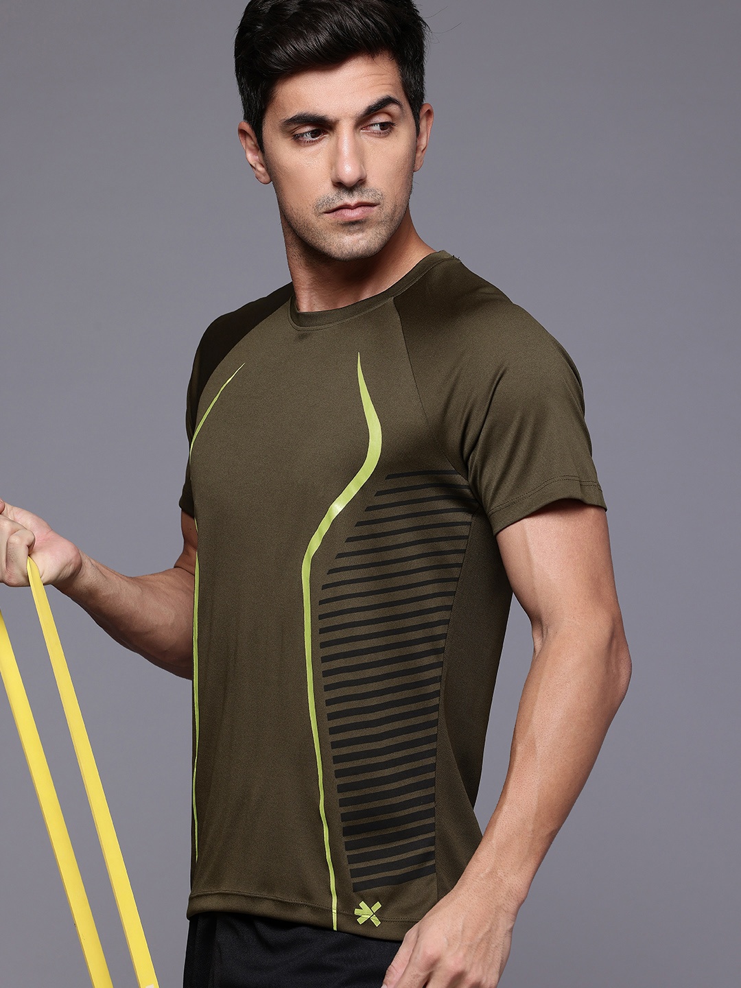 

HRX by Hrithik Roshan Striped Raglan Sleeves Rapid-Dry Training T-shirt, Olive
