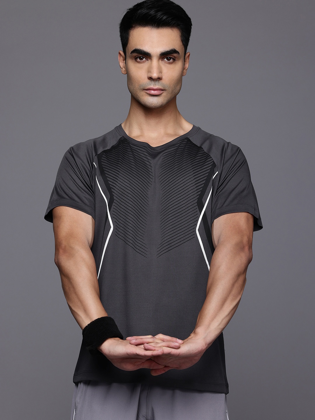 

HRX by Hrithik Roshan Men Training T-shirt, Charcoal