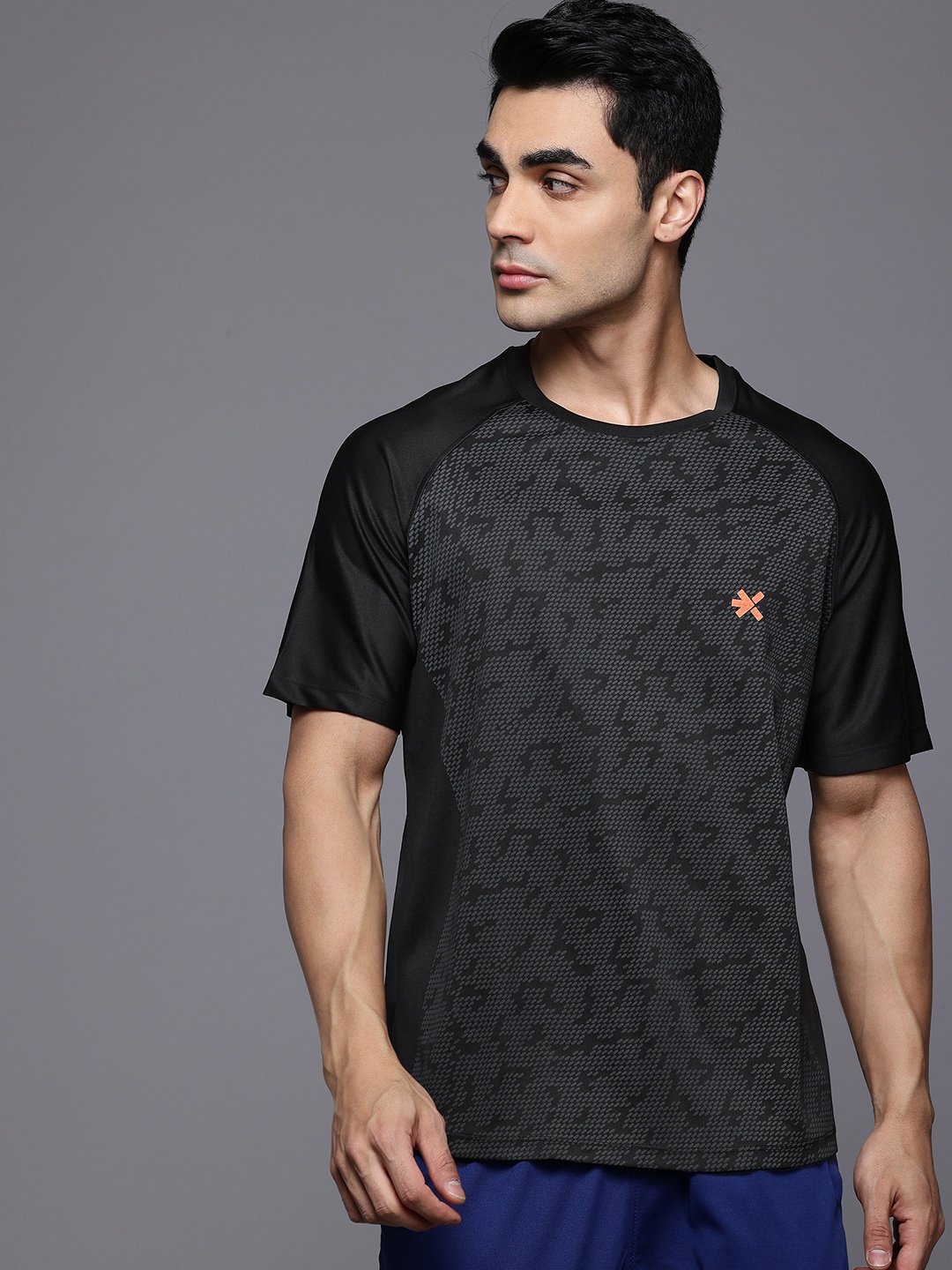 

HRX by Hrithik Roshan Geometric Self Designed Rapid-Dry Training T-shirt, Black