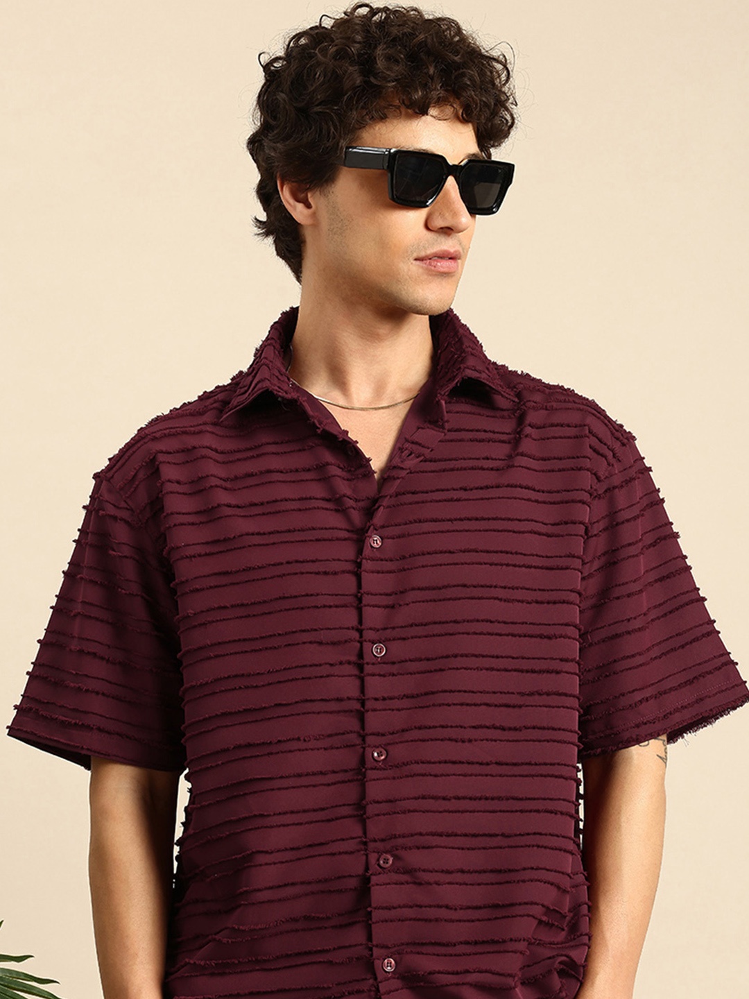 

Mast & Harbour Self Design Horizontal Stripes Opaque Regular Fit Casual Shirt, Maroon