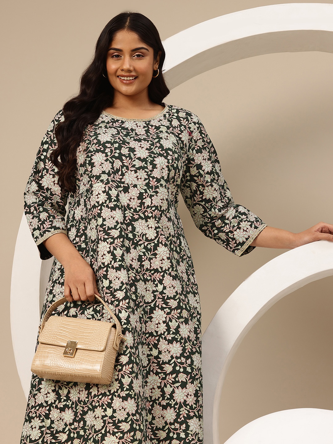 

Sztori Plus Size Floral Printed Gotta Patti Detail A-Line Kurta, Green