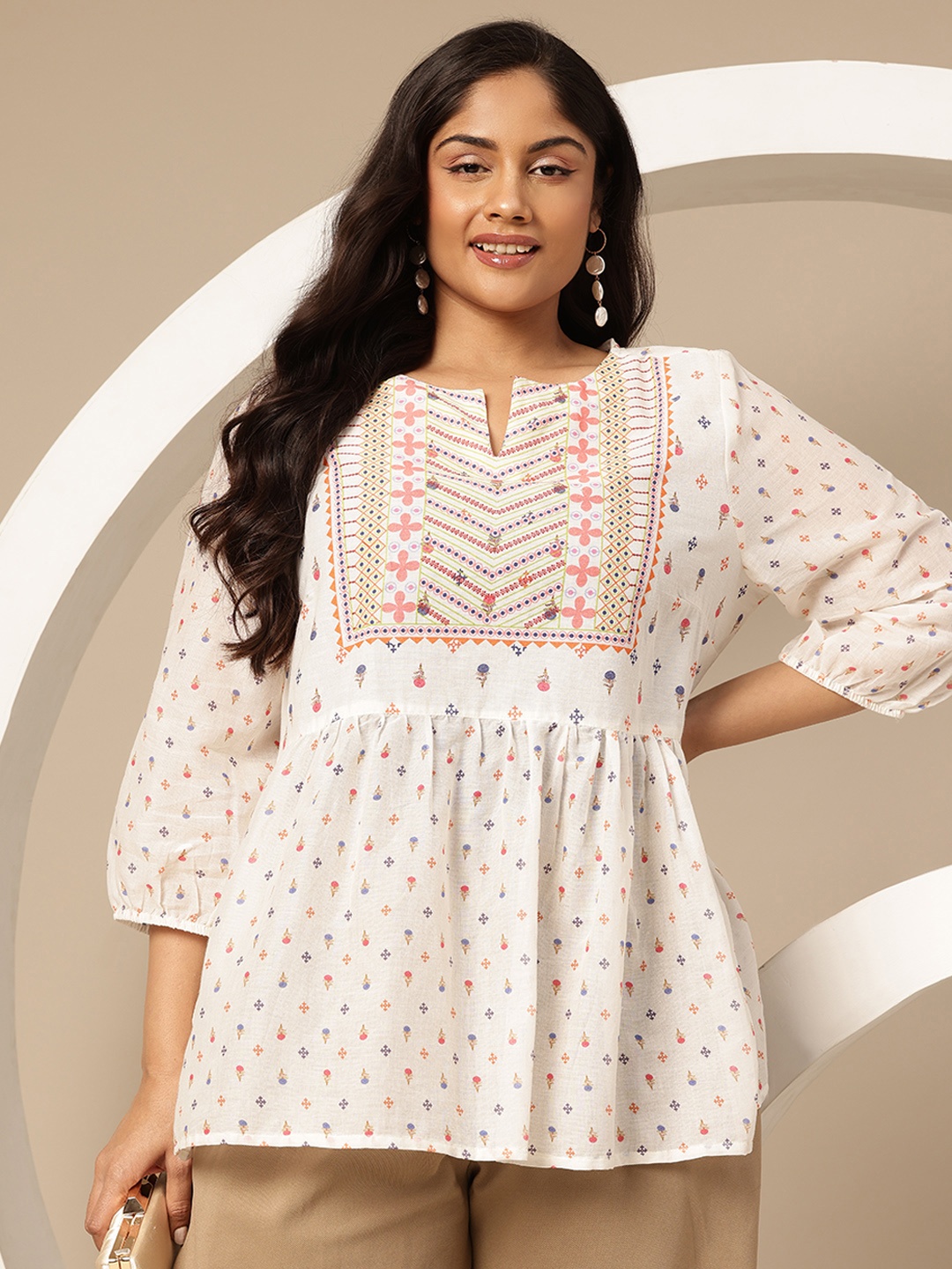 

Sztori Plus Size Ethnic Motifs Print Pure Cotton Pleated Kurti, Off white