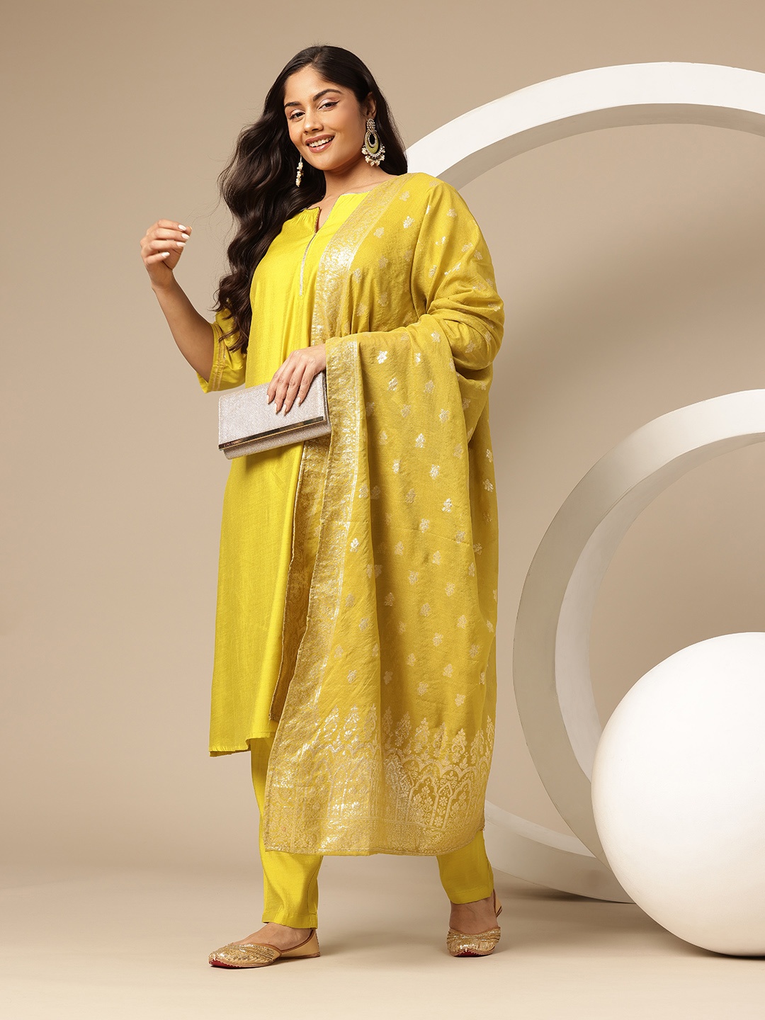 

Sztori Plus Size Gotta Patti Kurta with Trousers & Dupatta, Green