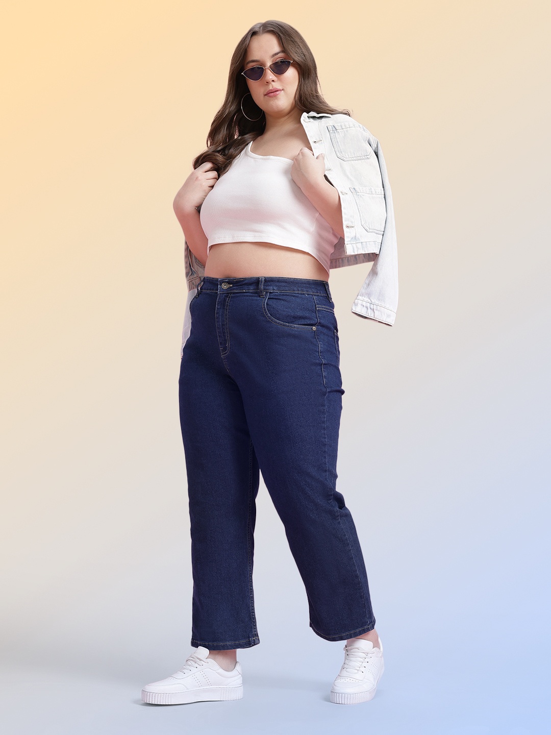 

DressBerry Curve Women Straight Fit Cropped Jeans, Navy blue