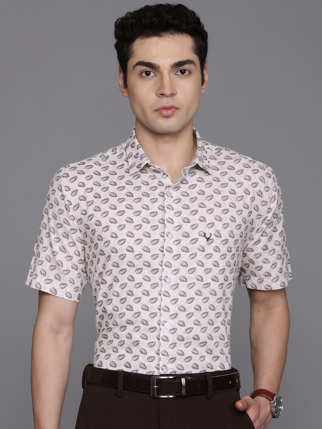 

Allen Solly Pure Cotton Classic Fit Tropical Printed Formal Shirt, Cream