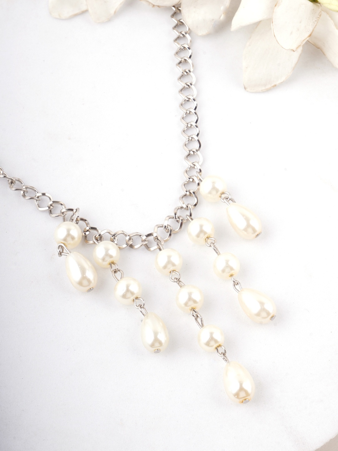 

DressBerry White Gold Plated Artificial Beads Necklace
