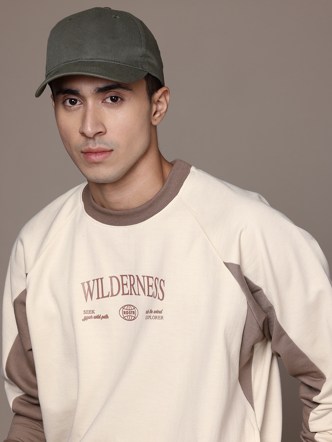 

The Roadster Lifestyle Co. Drop-Shoulder Sleeves Typography Print Oversize Sweatshirt, Beige