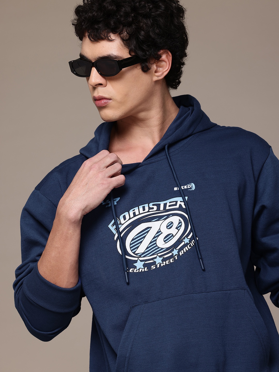 

Roadster The Lifestyle Co. Printed Relaxed Fit Hooded Sweatshirt, Navy blue