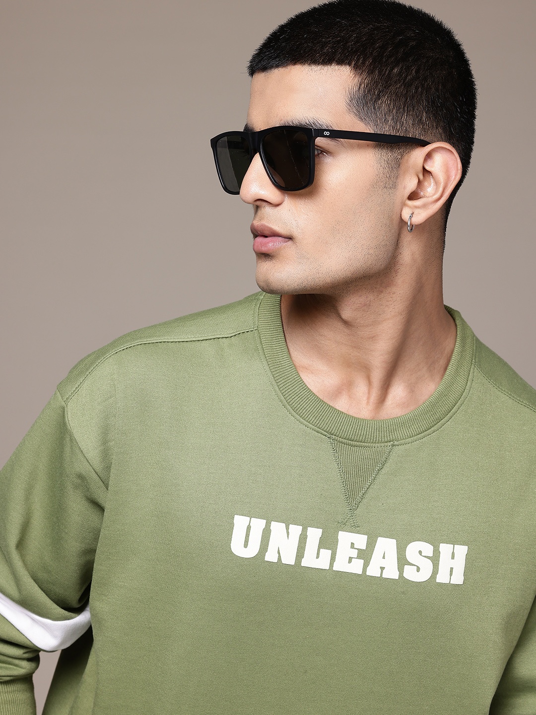 

The Roadster Lifestyle Co. Relax fit Printed Sweatshirt, Green