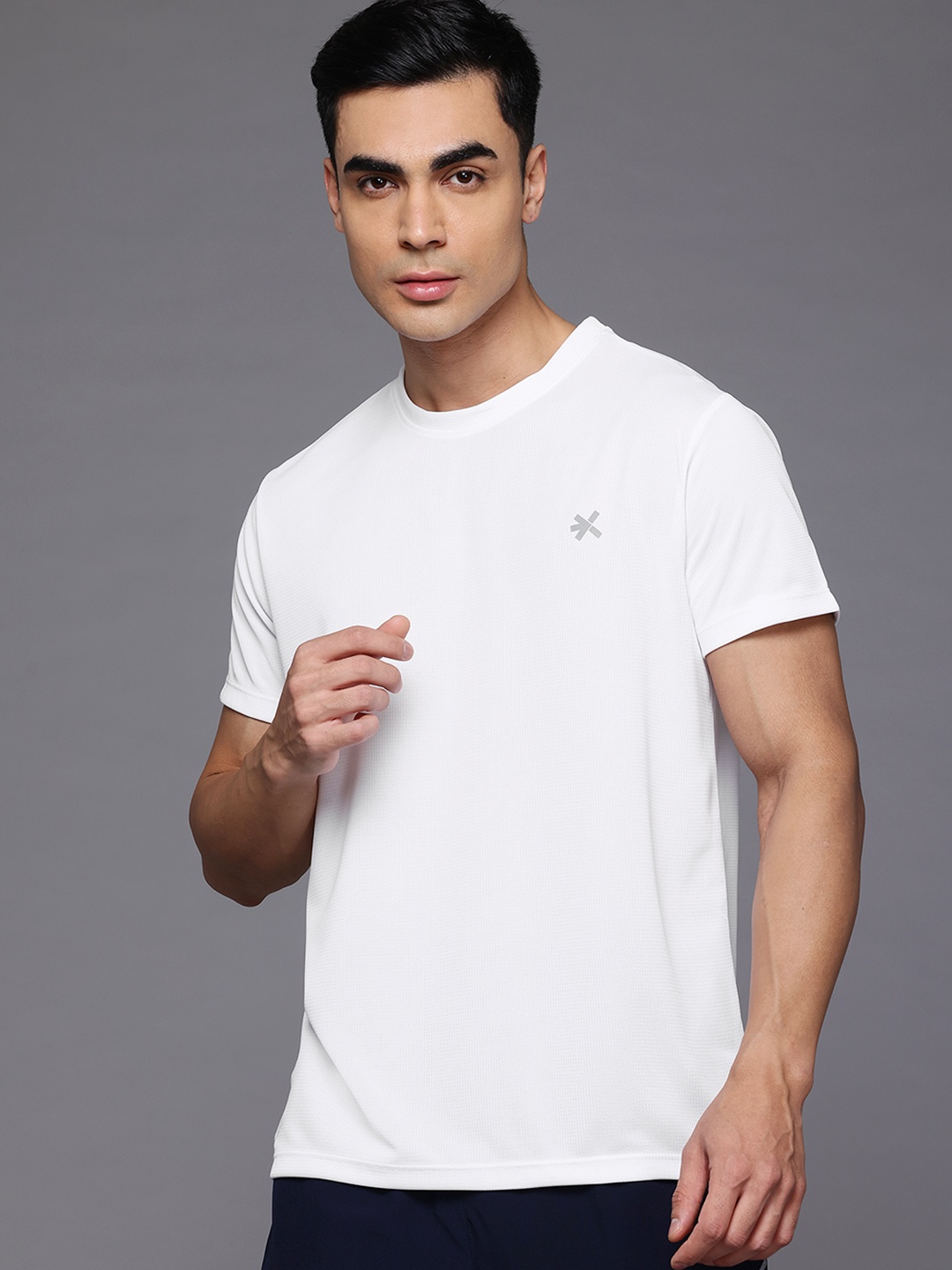 

HRX by Hrithik Roshan Men Relaxed Fit Running Rapid-Dry T-shirt, White