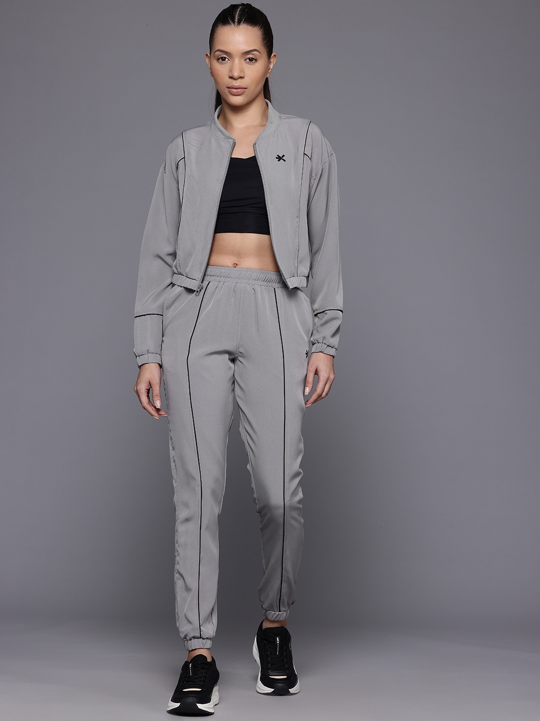 

HRX by Hrithik Roshan Women Lifestyle Tracksuit, Grey