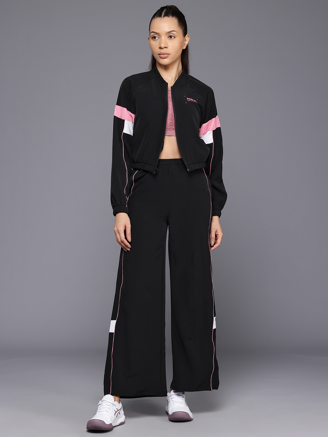 

HRX by Hrithik Roshan Women Lifestyle Tracksuits, Black