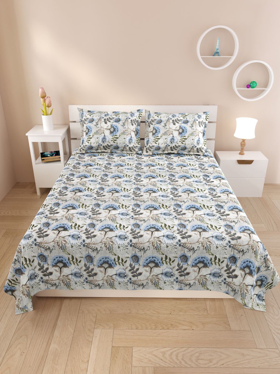 

DREAM WEAVERZ Blue & Grey Floral Cotton 220 TC King Bedsheet with 2 Pillow Covers