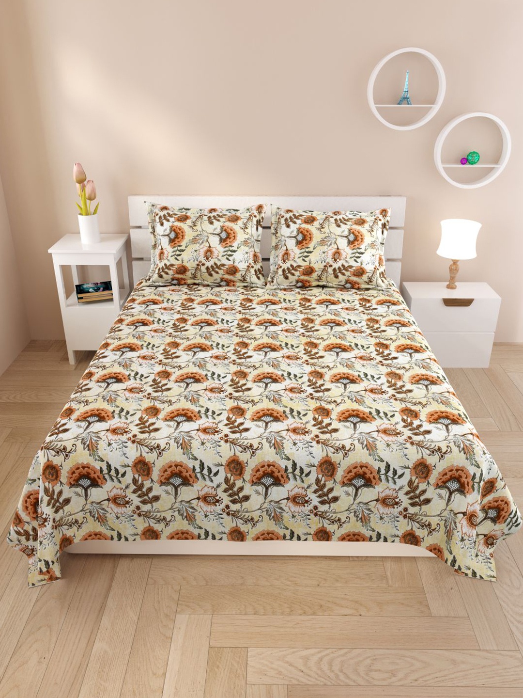 

DREAM WEAVERZ Orange & White Floral 220 TC King Bedsheet with 2 Pillow Covers