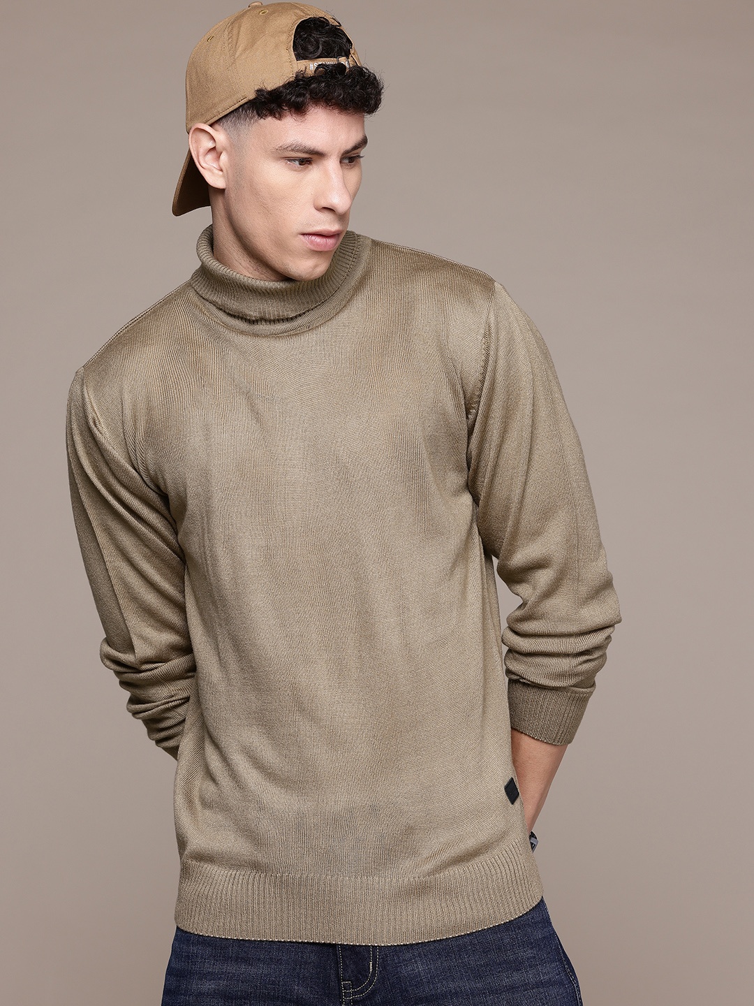 

Roadster Men Turtle Neck Pullover, Beige