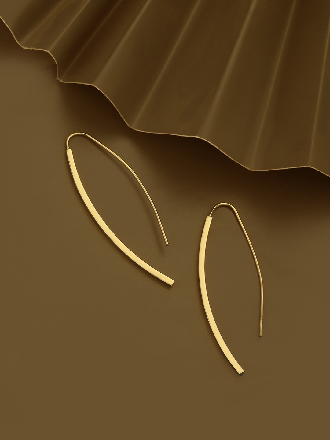 

Carlton London 18kt Gold-Plated Oval Ear Cuff Earrings