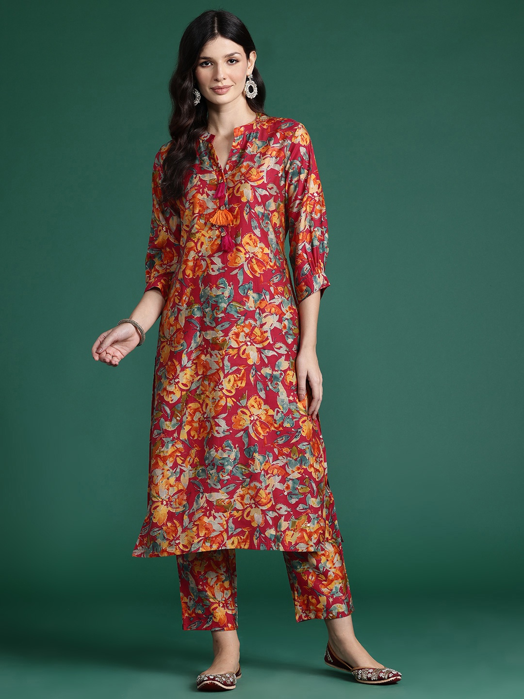 

Indo Era Floral Printed Kurta with Trousers, Magenta