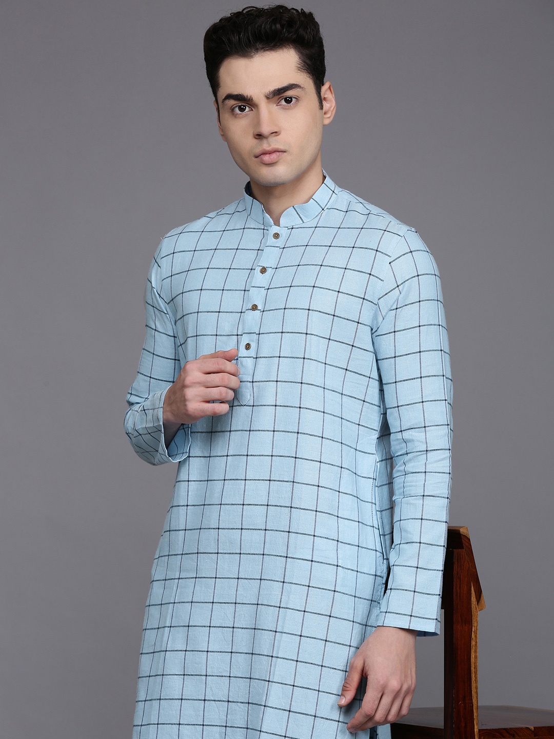 

Manu Mandarin Collar Checked Regular Kurta, Blue