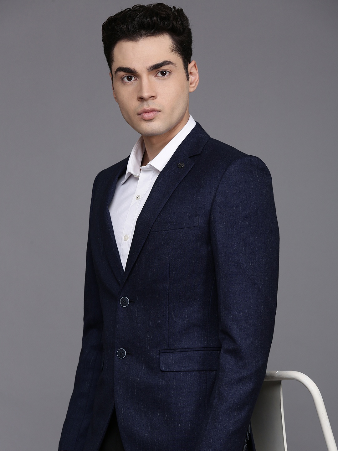 

Manu Notched Lapel Collar Blazer, Navy blue