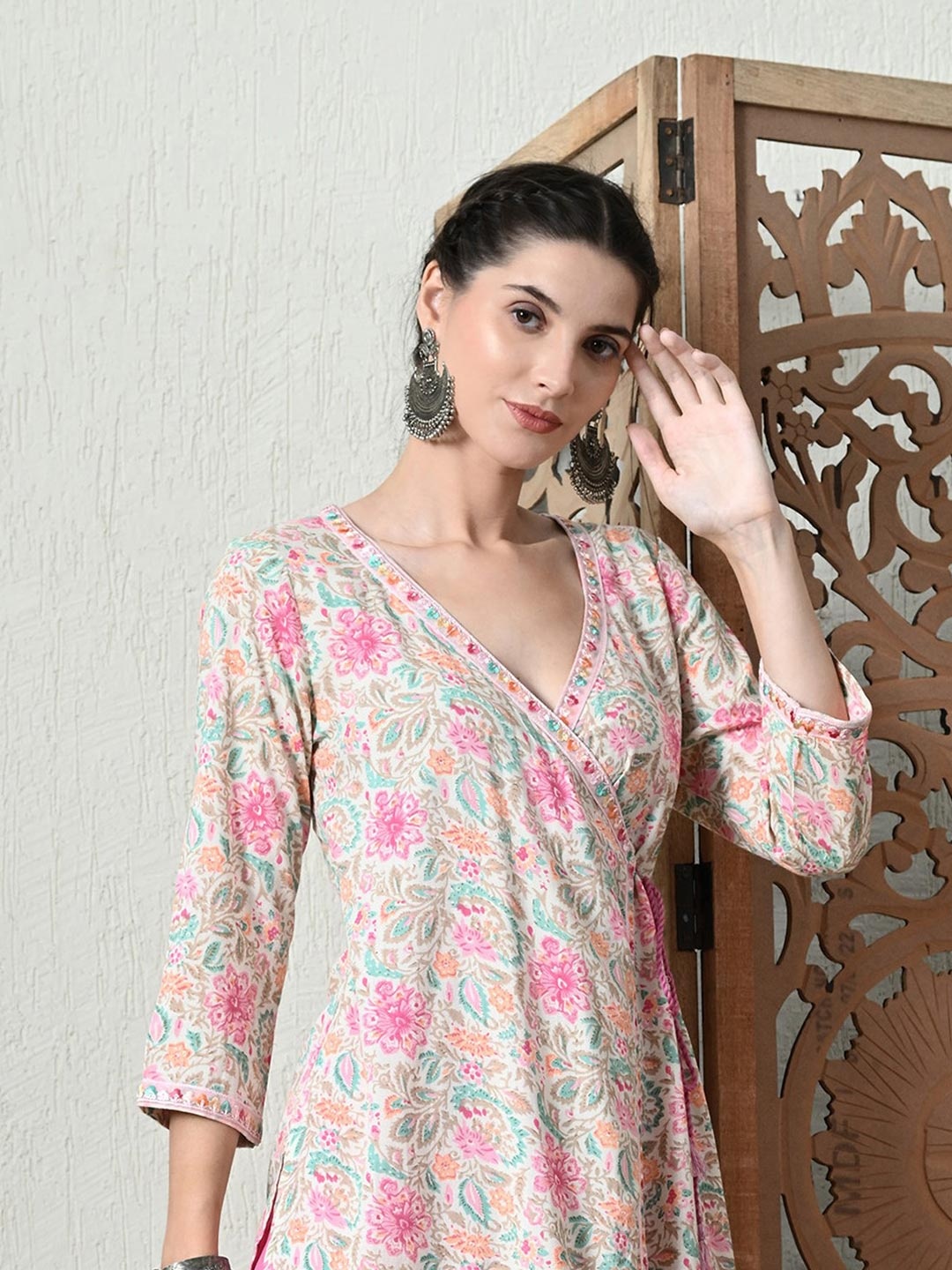 

VIDHANI Floral Printed A Line Kurta with Trousers, White