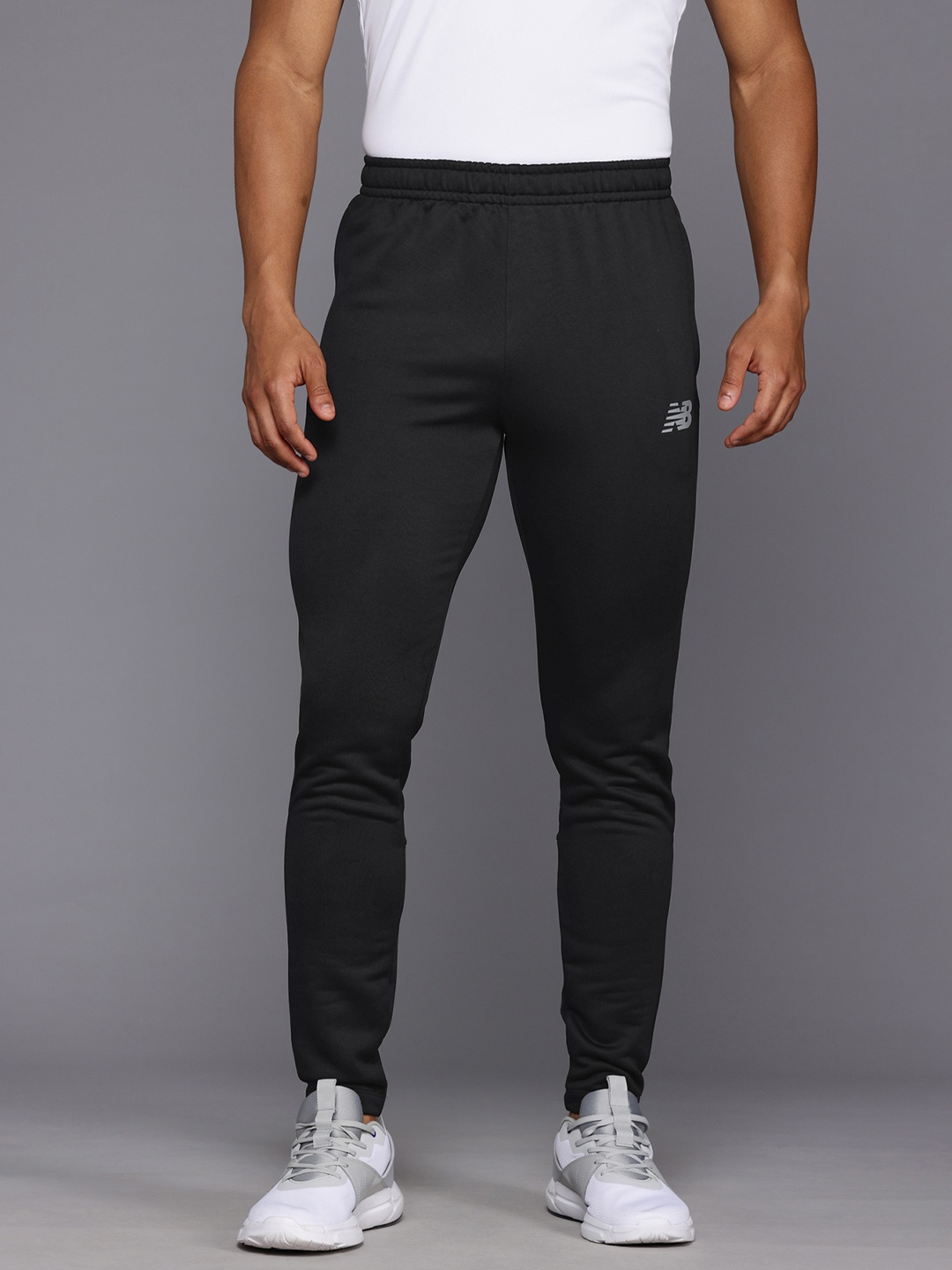 

New Balance Men Moisture-Wicking Running Joggers, Black