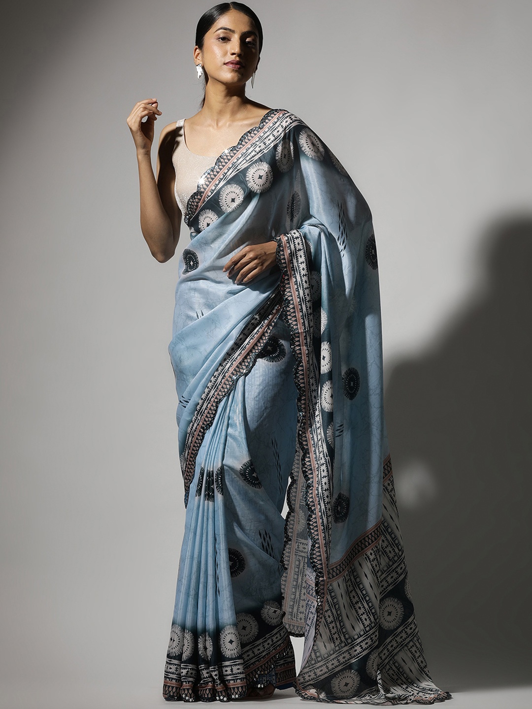 

Qahal Mirror Work Geometric Printed Saree, Blue