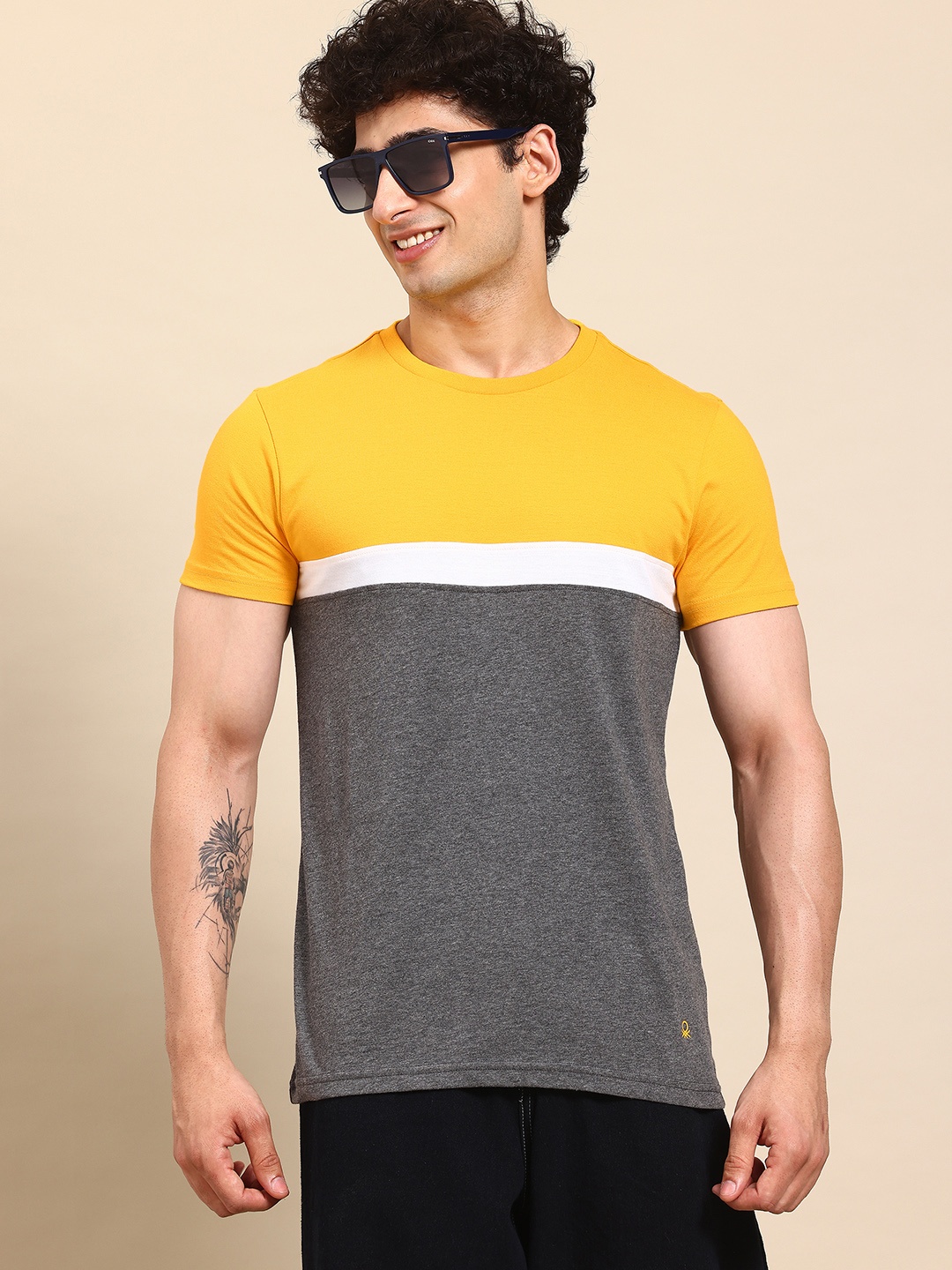 

United Colors of Benetton Colourblocked T-shirt, Charcoal
