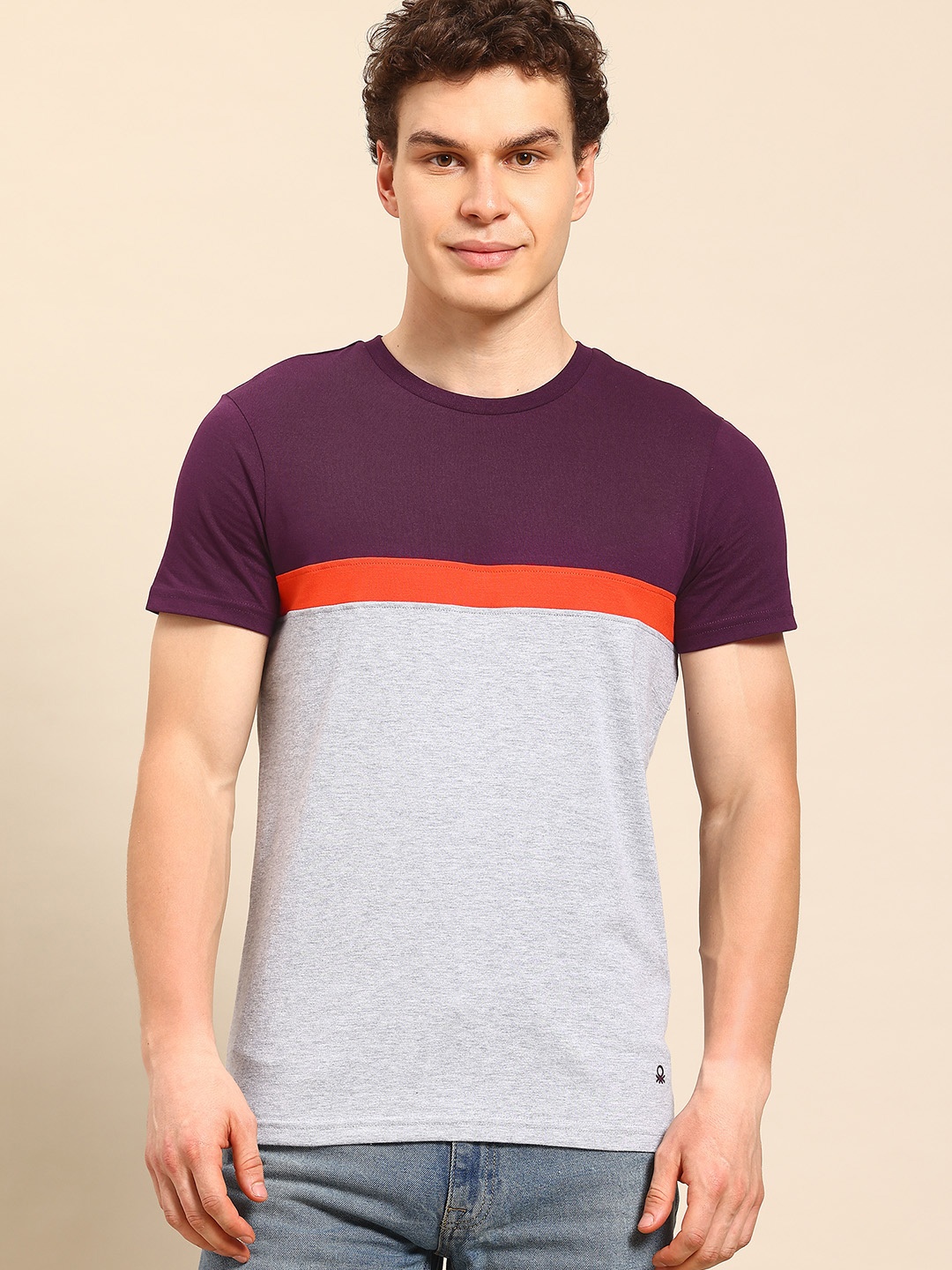 

United Colors of Benetton Colourblocked Regular Fit T-Shirt, Burgundy