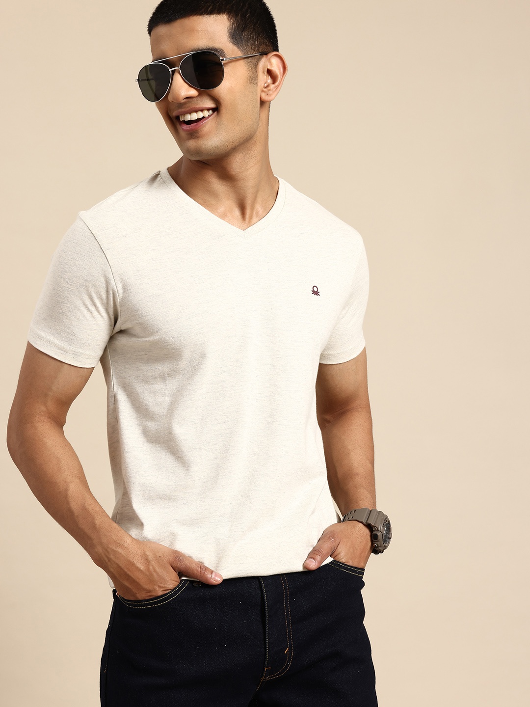 

United Colors of Benetton Basic V-Neck T-shirt, Off white