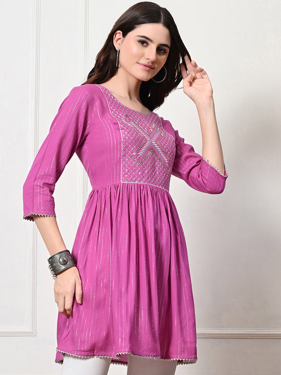 

GLOWWORLD Floral Embroidered Sequins A-Line Kurta, Pink