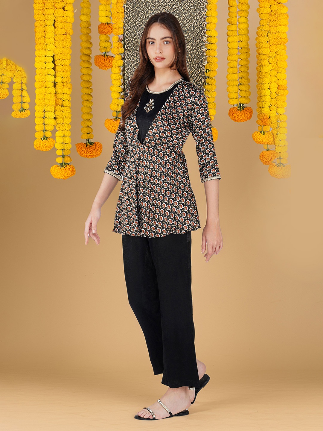 

Bindigasm Printed Tunic With Palazzo, Black