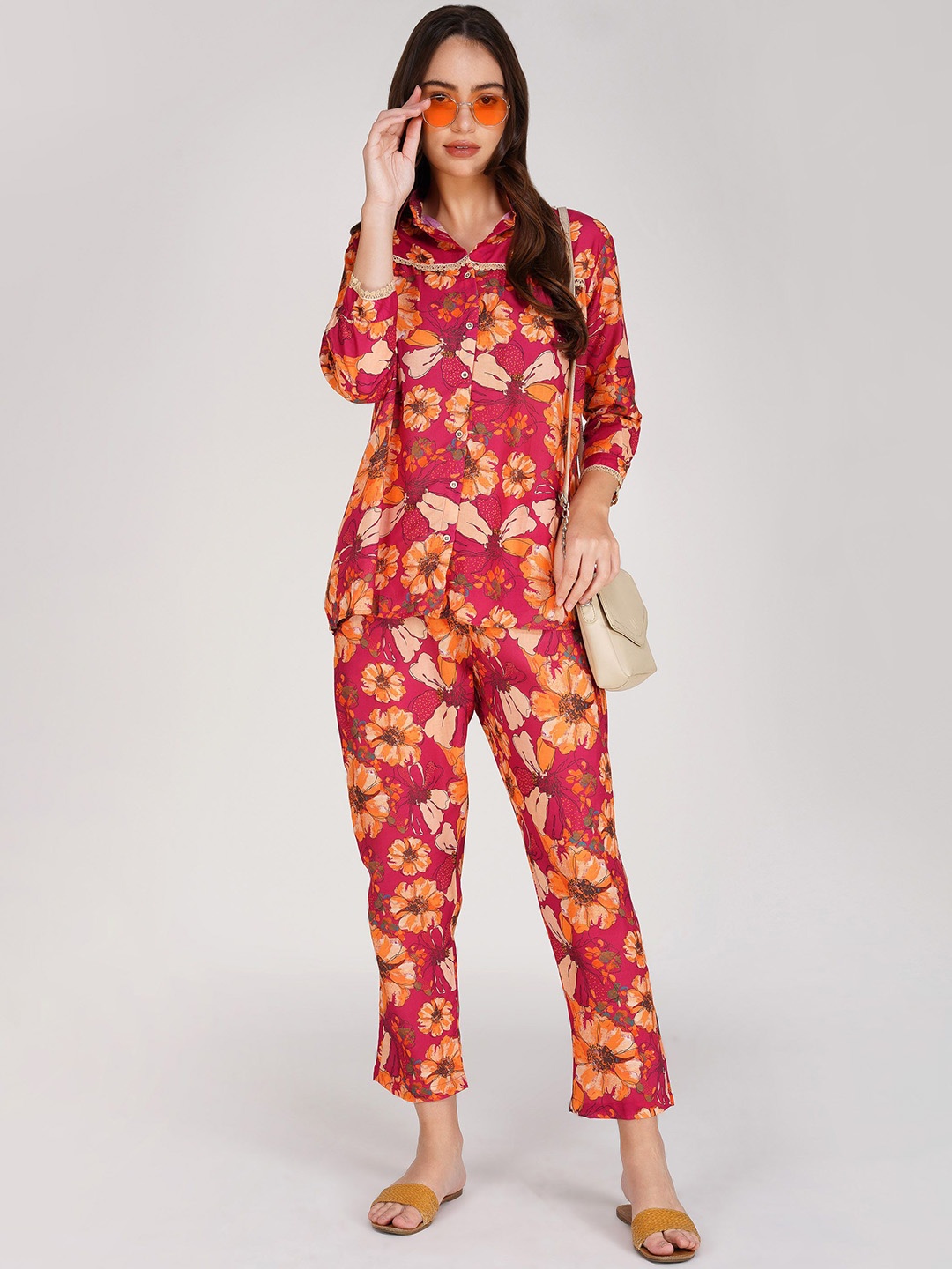 

Bindigasm Floral Printed Shirt With Trousers, Pink