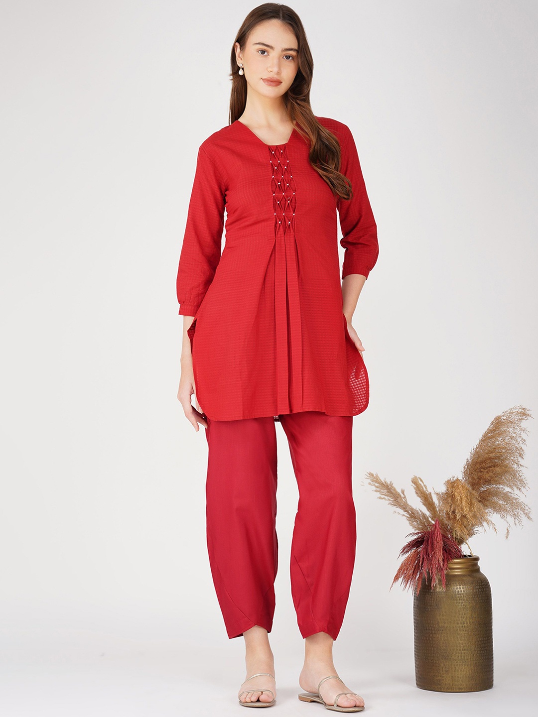

Bindigasm Printed Pure Cotton Kurti With Trousers, Maroon