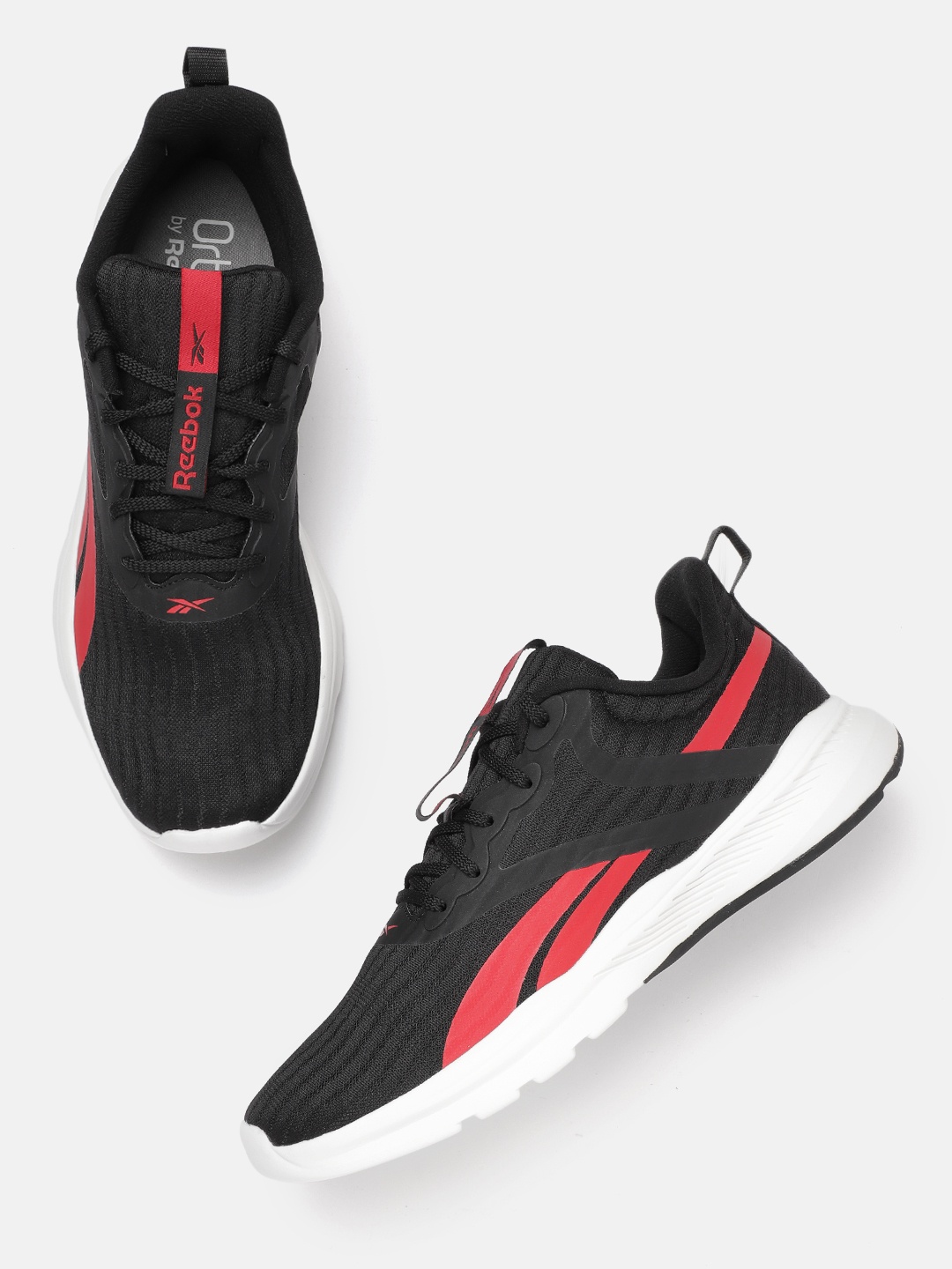 

Reebok Men Amplified Runner Shoes, Black