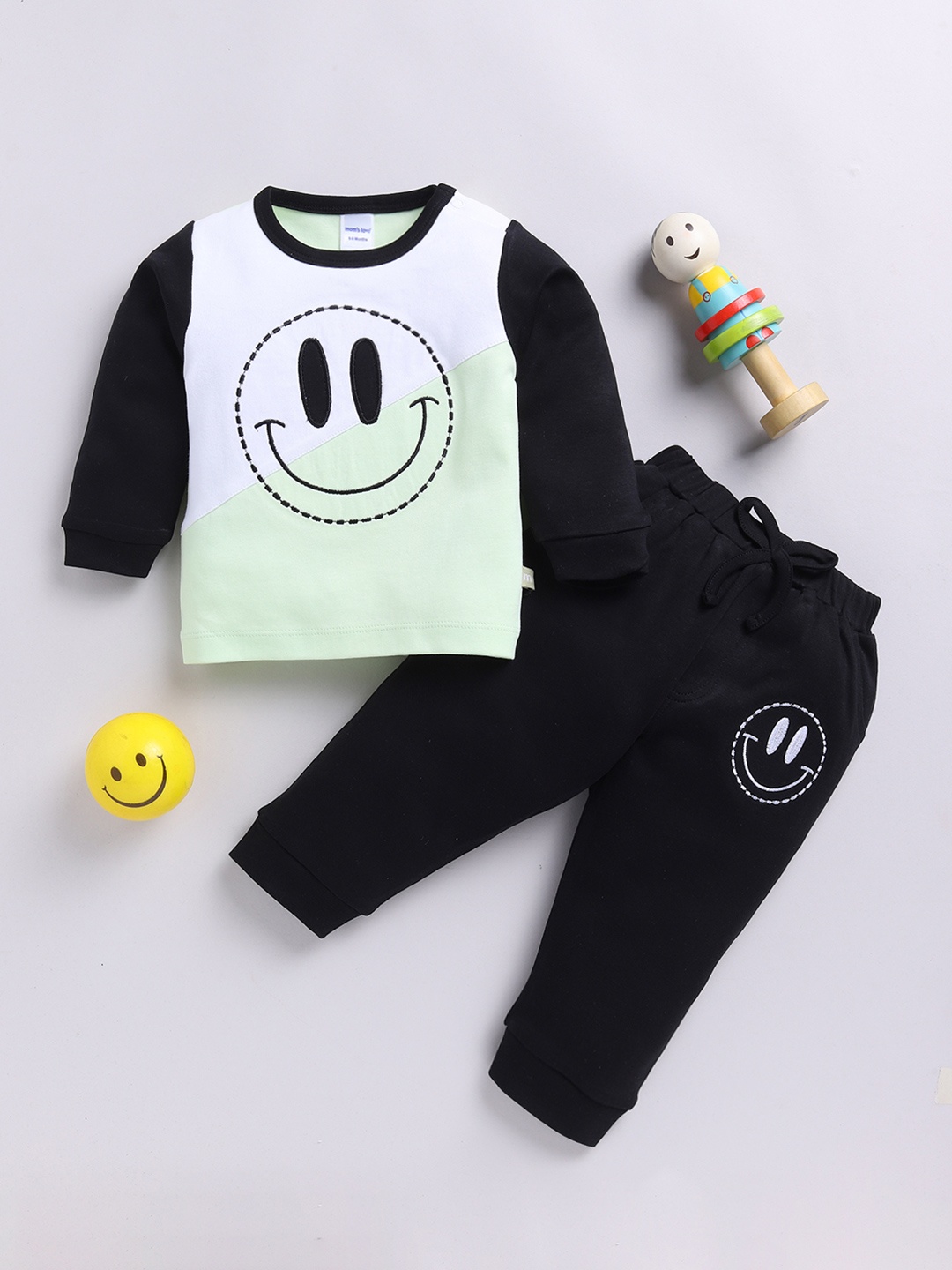 

Moms Love Infant Boys Printed Cotton T-shirt with Joggers, Green