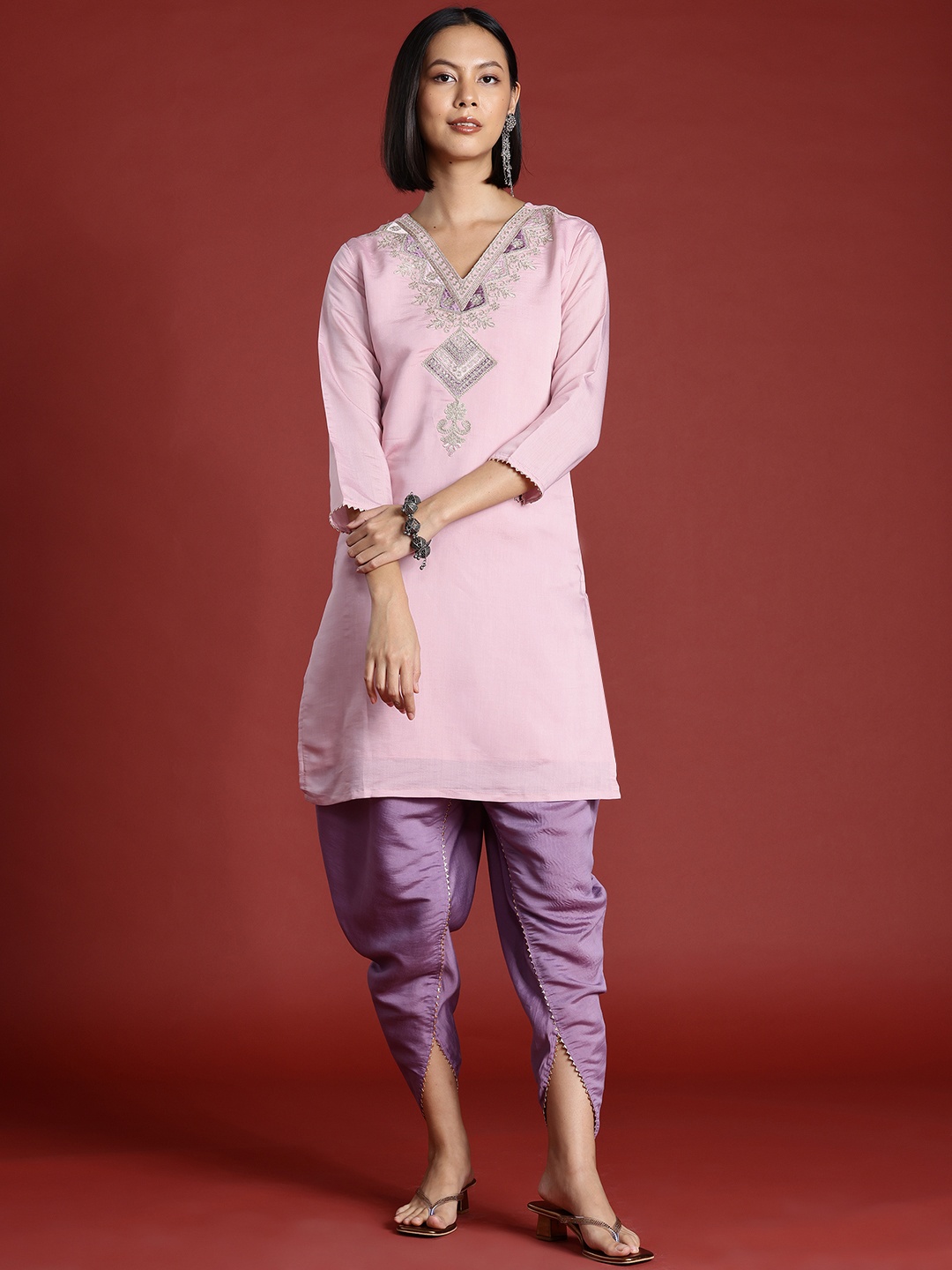 

Tikhi Imli Contrast Embroidered Silk Tunic With Dhoti Co-ord Set, Pink