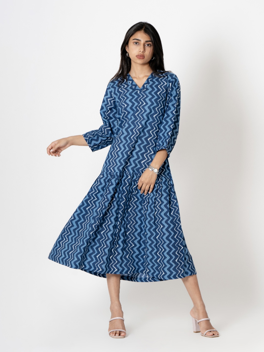 Kameez by Pooja Kejriwal Chevron Printed A-Line Midi Dress, Blue