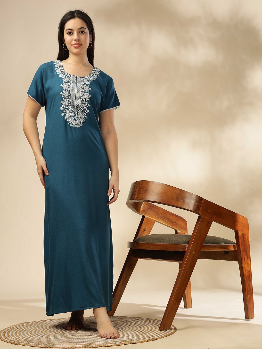 

9shines Label Floral Embroidered Maxi Nightdress, Blue