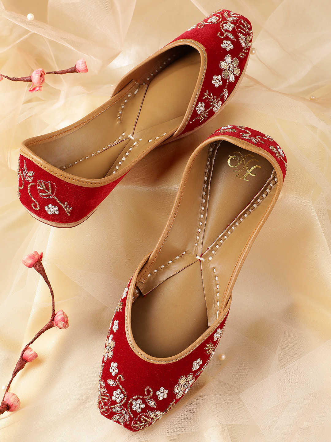

House of Pataudi Women Floral Embroidered Leather Mojaris, Red