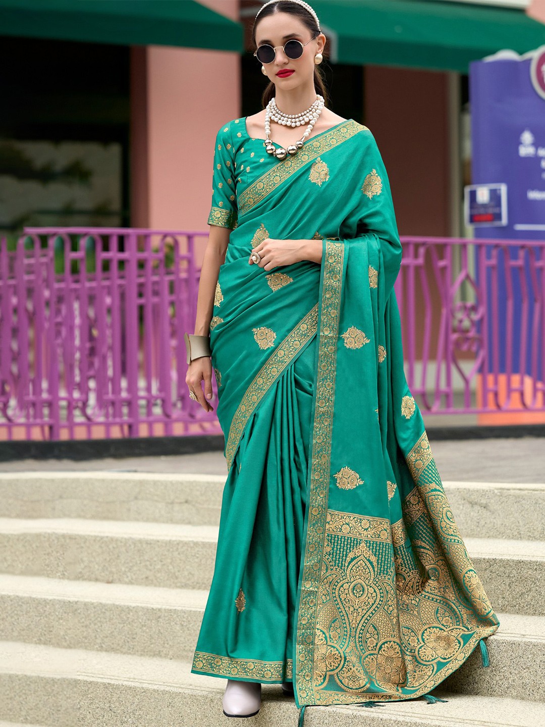 

MySilkLove Woven Design Zari Satin Banarasi Saree, Green